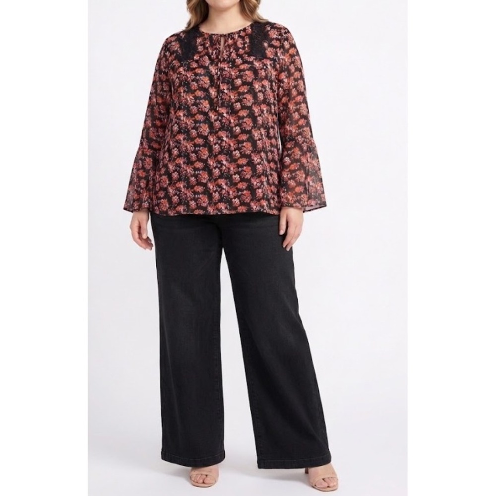 Violet + Claire Blouse XL Black Floral Lace Bell Sleeve Tie Front Top Feminine